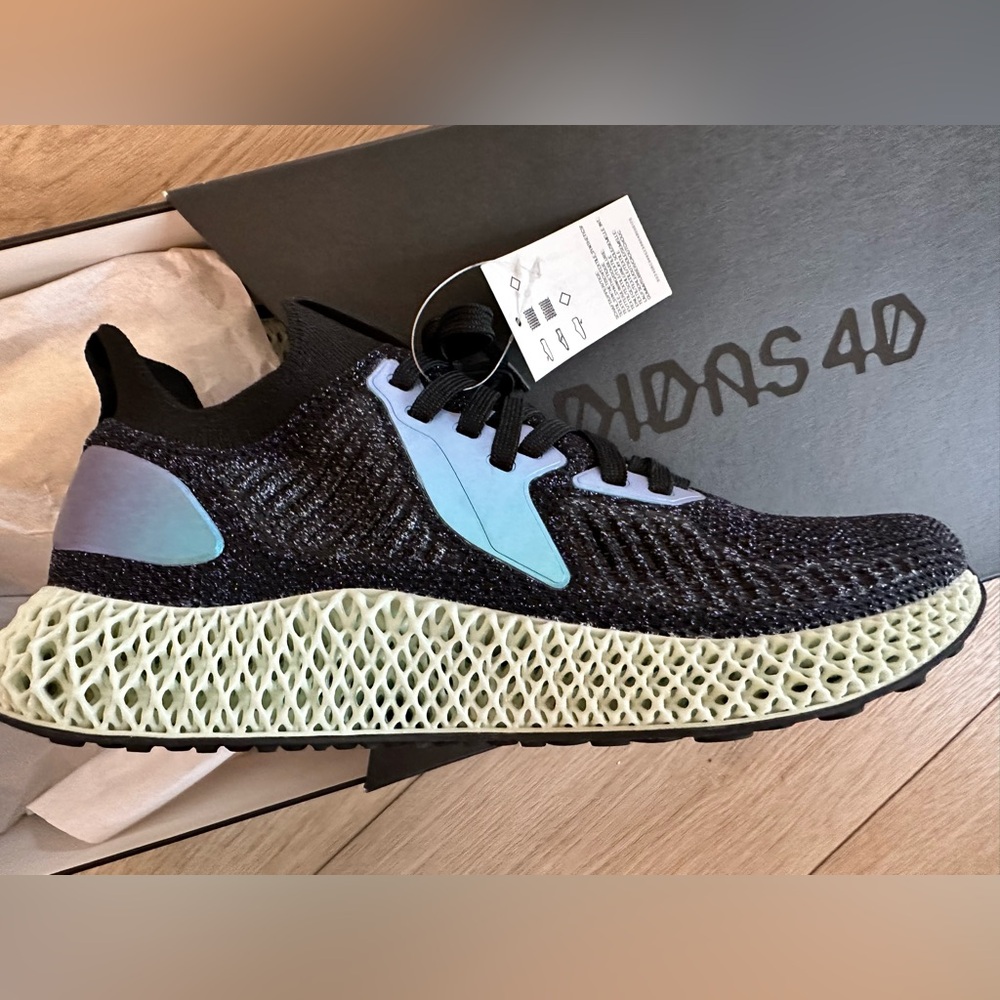 Adidas AlphaEdge 4D Women’s Size 8.5